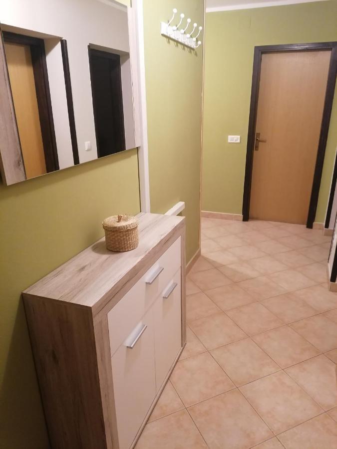 Apartment Oliva Pula Bagian luar foto