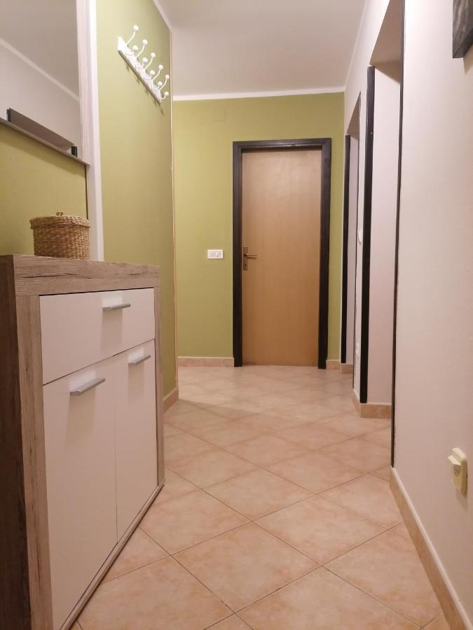 Apartment Oliva Pula Bagian luar foto
