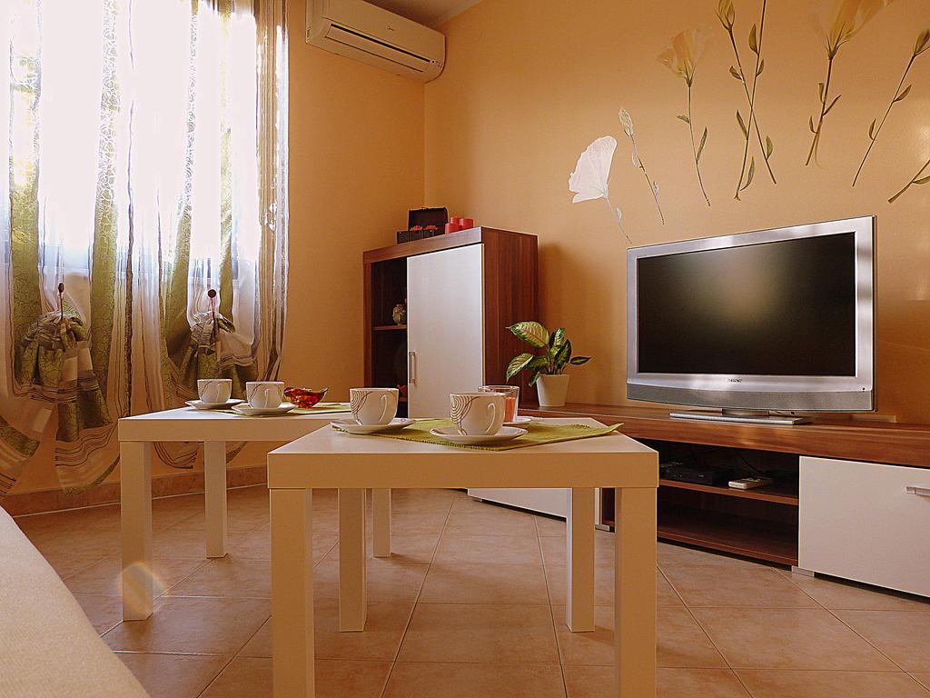 Apartment Oliva Pula Bagian luar foto